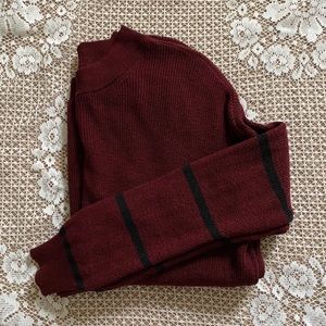 American Eagle Jegging Fit Maroon Sweater